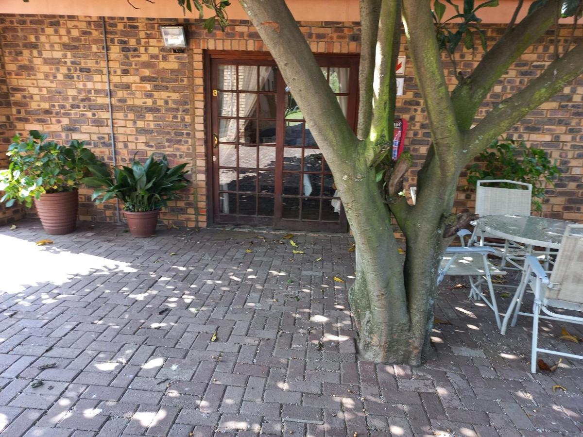 Khokha Moya Guesthouse Ermelo Exterior photo